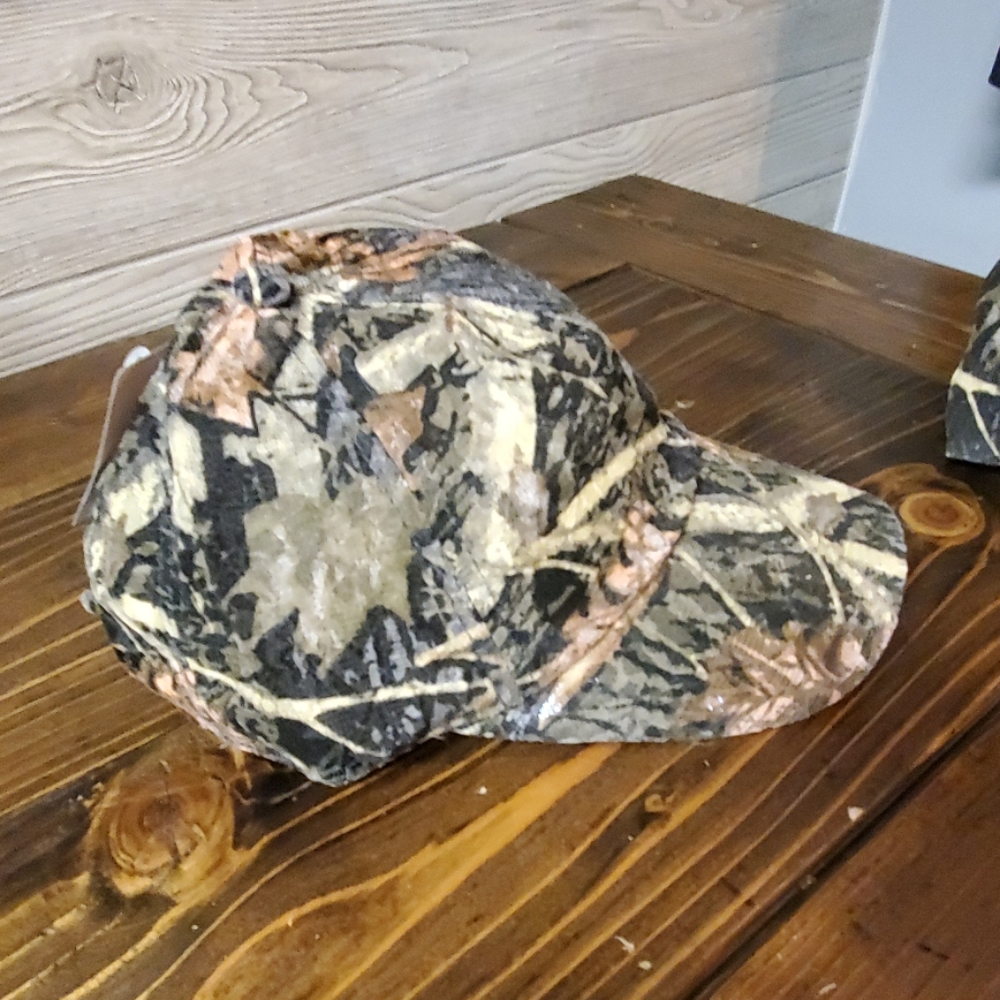 Camo Cap - Picture 2 of 3